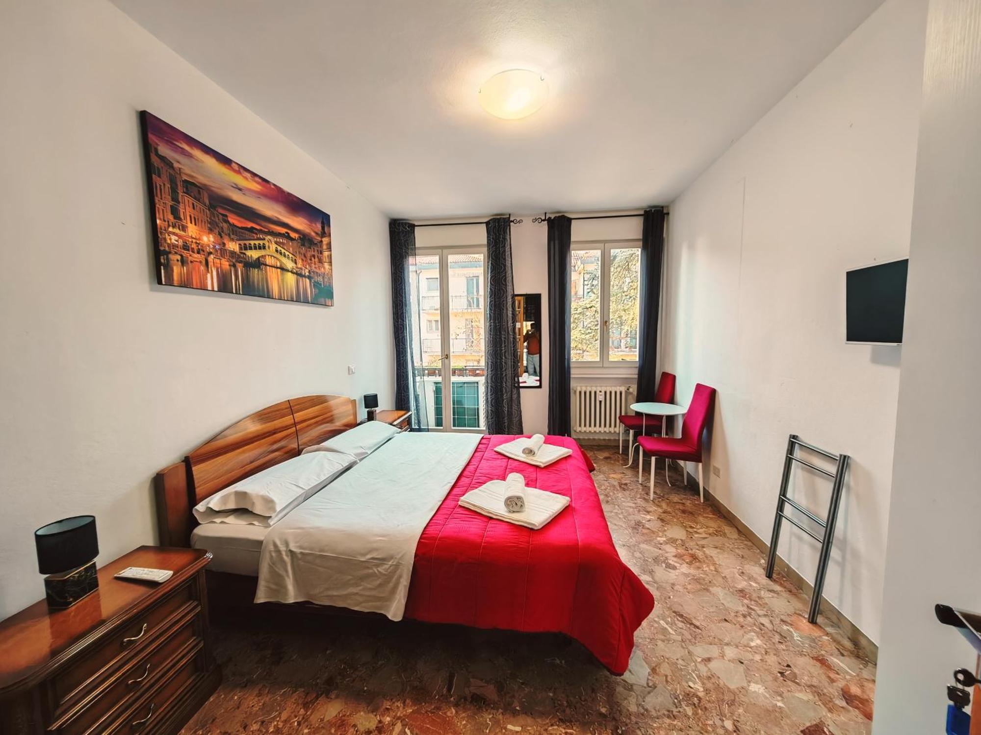 Goldmine Guest House 2 Venedig Zimmer foto