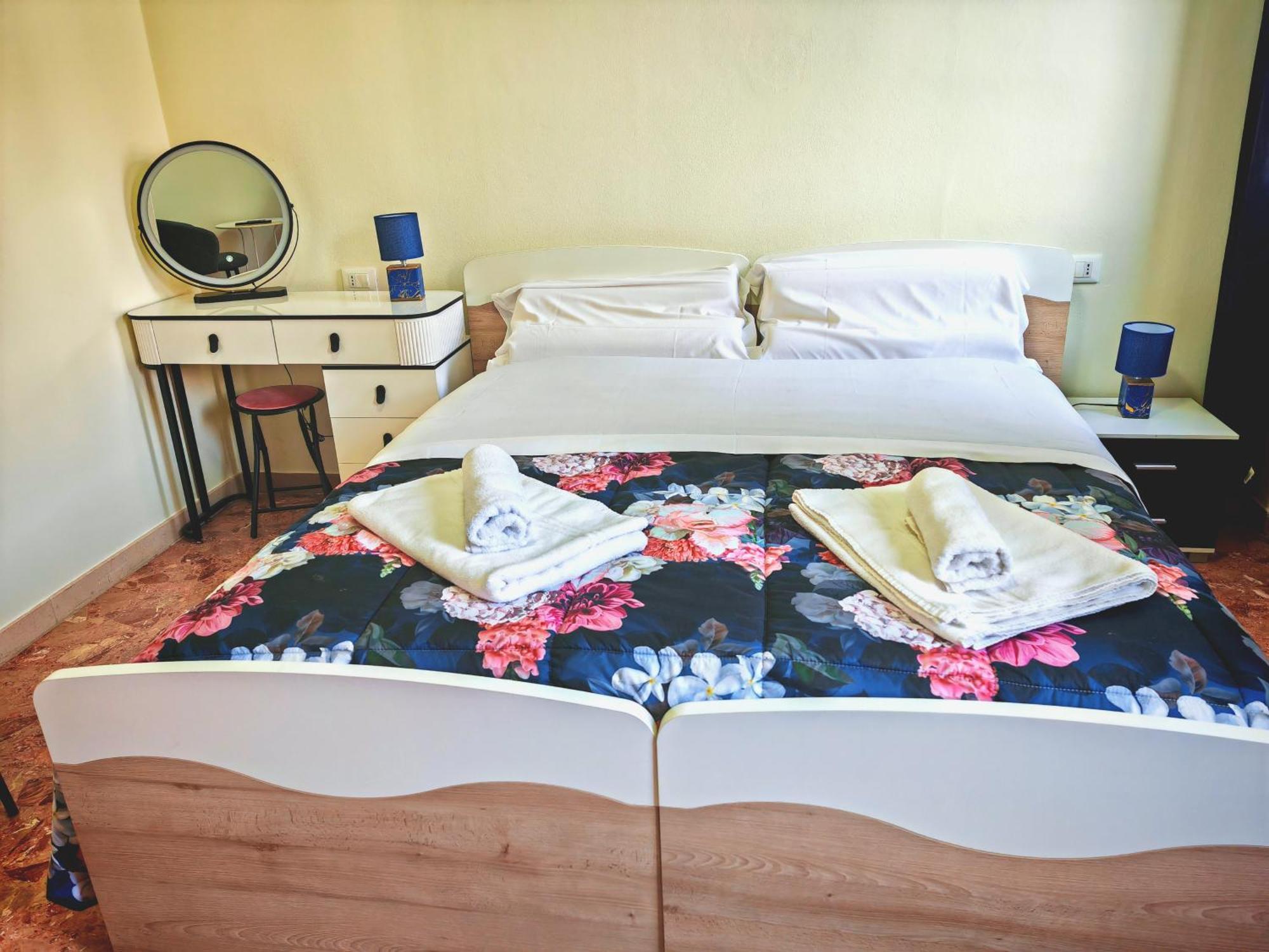 Goldmine Guest House 2 Venedig Zimmer foto